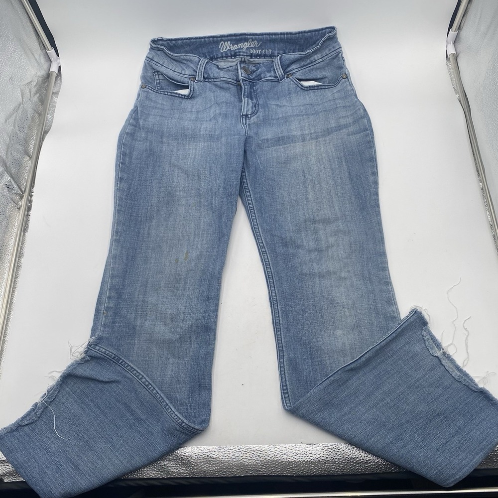 Wrangler Jeans Womens Western Blue Denim Bootcut Size 9 30x30 Distressed Worn